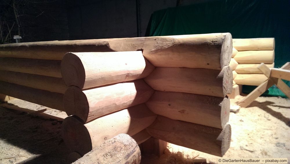 Blockhaus-wird-gebaut