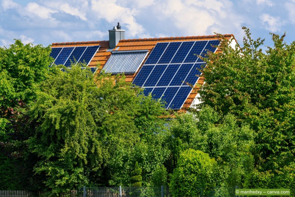 Solarpaneele-an-Hausdach