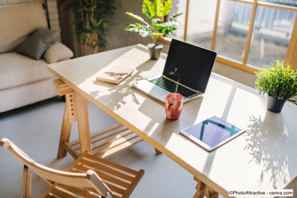 Gemütliches Gartenhaus-Homeoffice