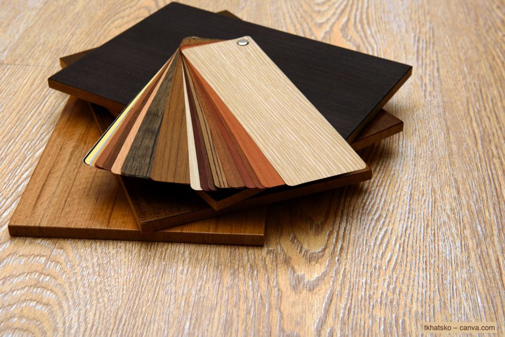 Palette-an-Laminat-Musterkarten