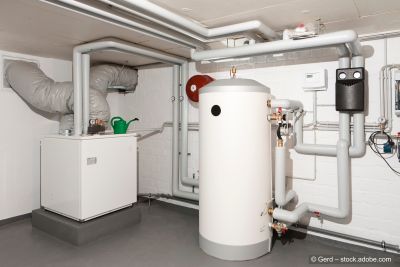 Alter Öltank in einem Keller