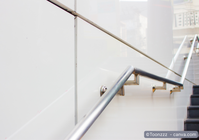 Metallgelaender an Treppe