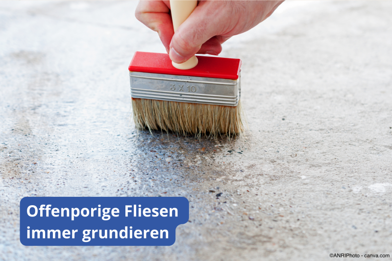 Offenporige Bodenfliesen grundieren lassen