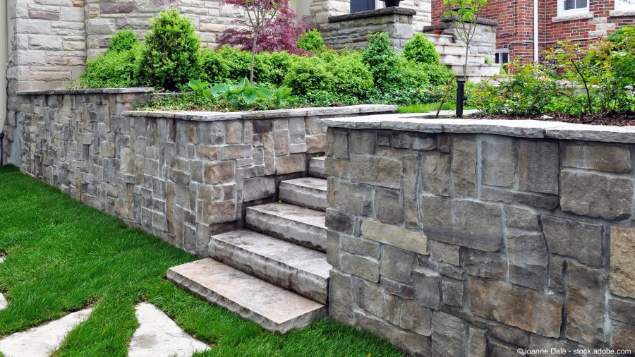 Construire un mur de soutènement