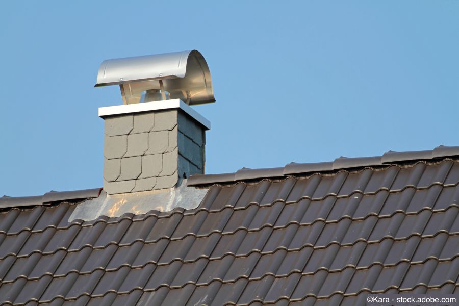 Schornstein mit Stülphaube