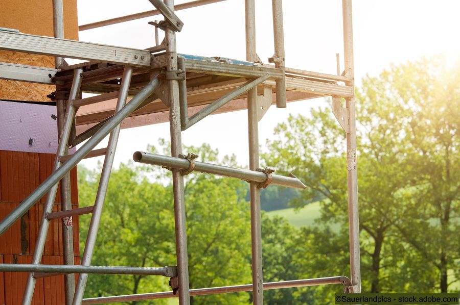 Baugerüst an einem Neubau