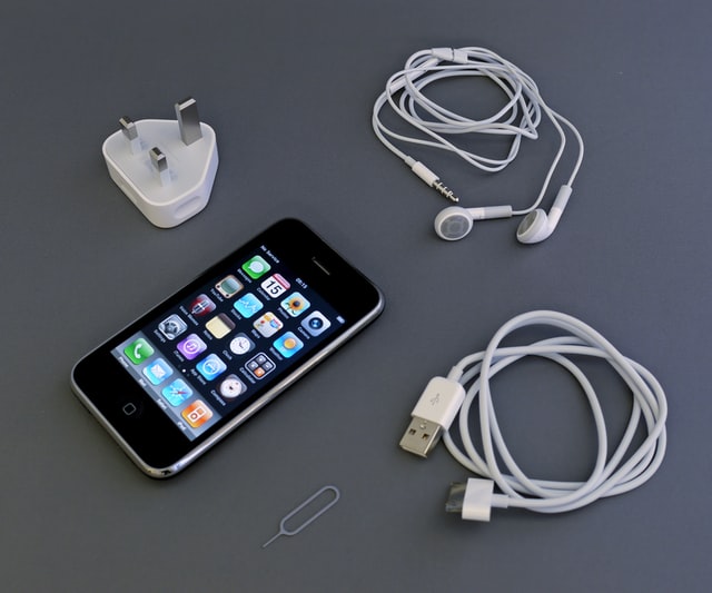 Smartphone mit Zubehör