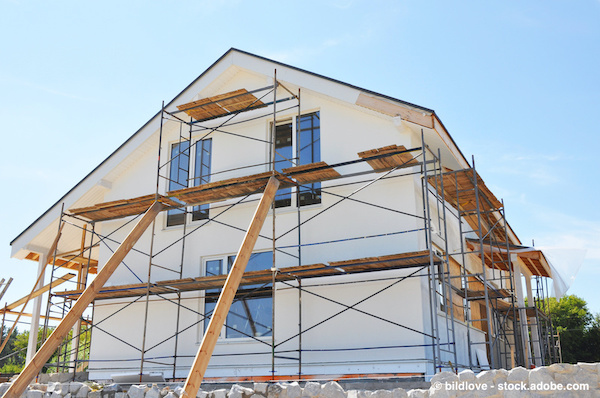 Si la façade de votre maison doit être peinte, il faut un échafaudage. Confiez cela à un professionnel